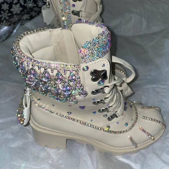 Custom Rhinestone Steve Madden Boots Sample - Picture 4 of 9